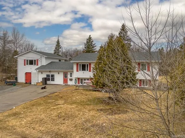 49 Swanton Dr, Quispamsis, NB E2E 4T3