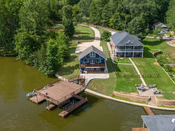 17621 Richter Rd, Rogersville, AL 35652