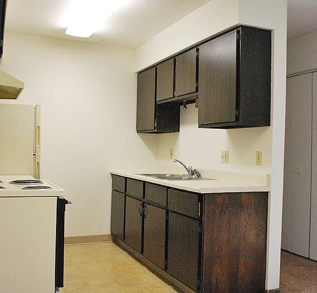 Homestead Apartments — Photo 9
