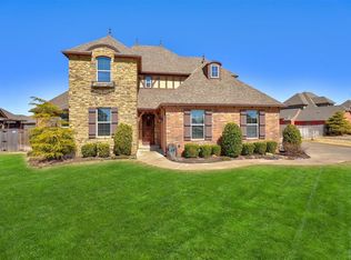 9725 SW 21st St, Oklahoma City, OK 73128