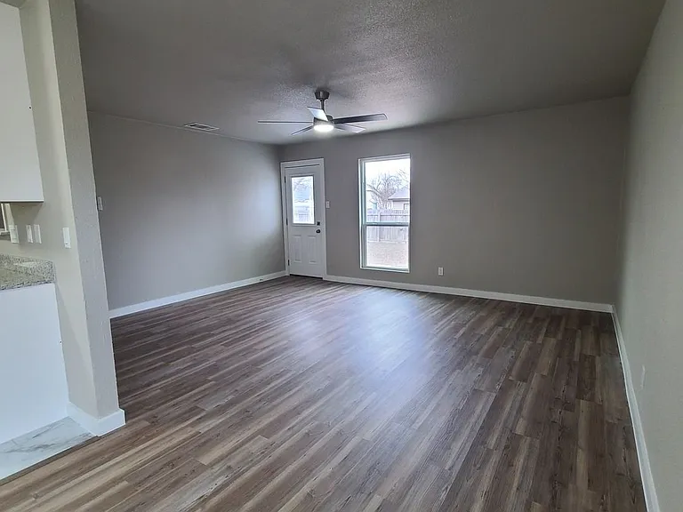 13707 Earlywood St — Photo 21