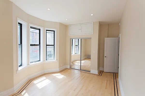 Sold by Pearl Estates | media 11