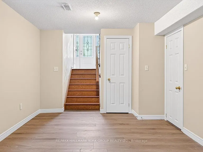 1284 Gina St — Photo 15