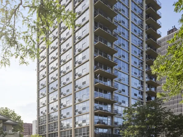 6730 S South Shore Dr APT 1604, Chicago, IL 60649