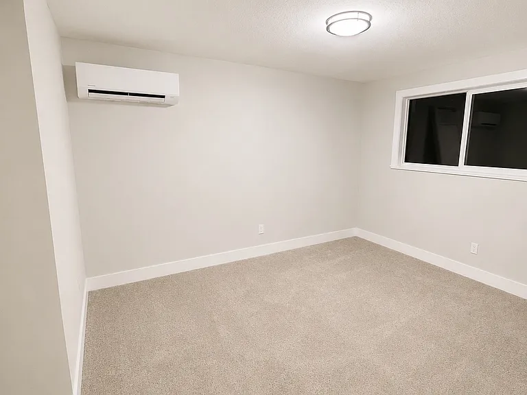 1026 Quinalt St — Photo 9