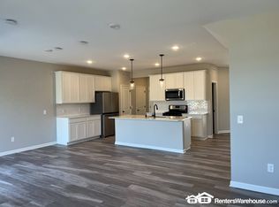 9622 4th St N, Lake Elmo, MN 55042