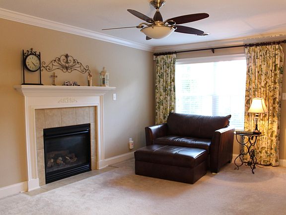 4th image of 10917 Parkgate Ln