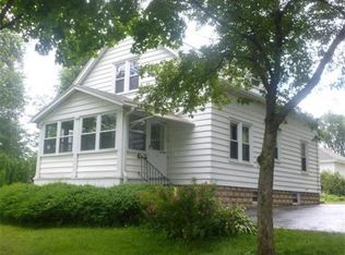 55 Thornfell St, Springfield, MA 01104