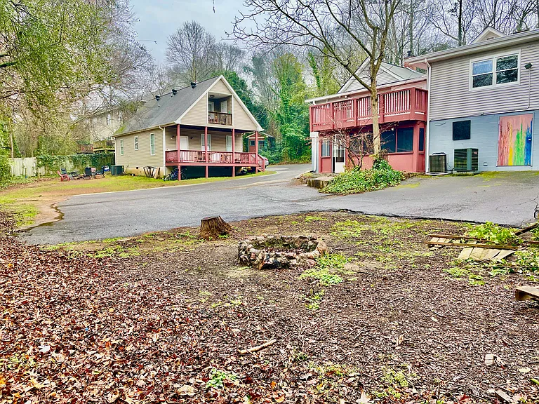 1127 Oconee St #B — Photo 14