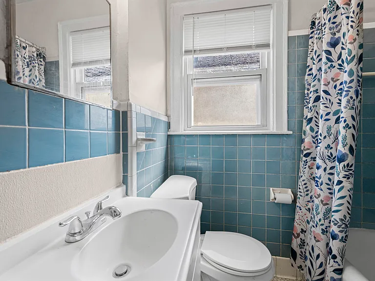 3825 Waverly St #2 — Photo 11