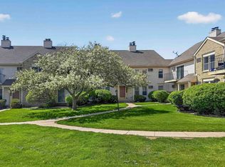 6734 Park Ridge Dr APT B, Madison, WI 53719