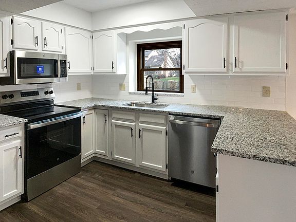 2nd image of 13021 Heatherstone Cir NW
