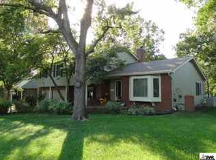 3025 SW Plass Ave, Topeka, KS 66611