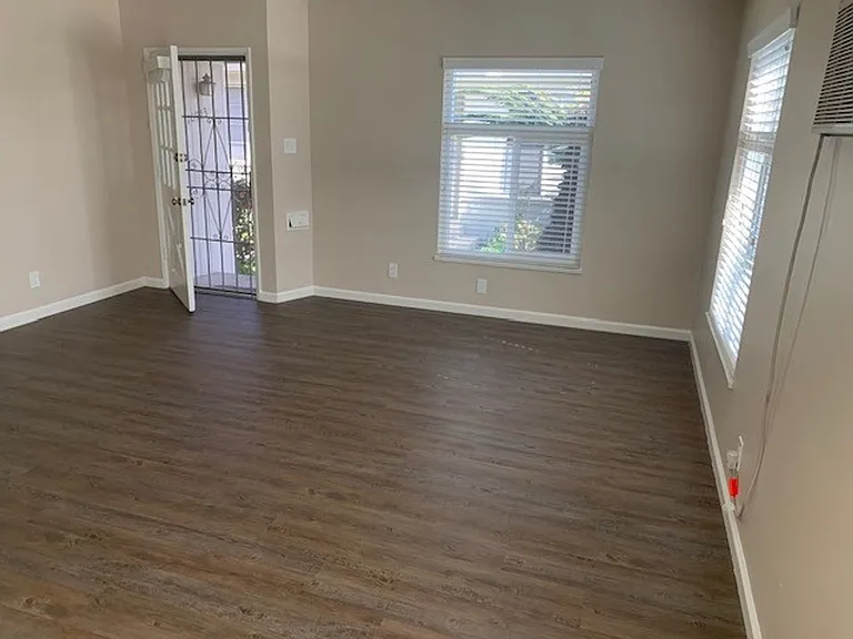 10911 Paramount Blvd — Photo 7