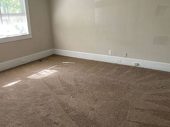 3rd image of 210 S Highland St #B