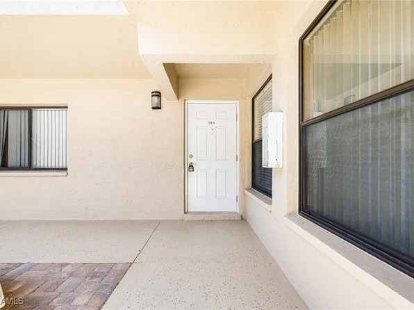 9648 Windsor Gardens Ln APT 104, Fort Myers, FL 33919