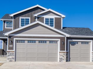 802 Running Dr W, Gillette, WY 82718