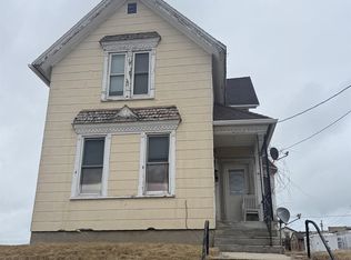 921 S 13th St, Manitowoc, WI 54220