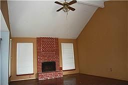 3rd image of 4923 Riverwood Dr