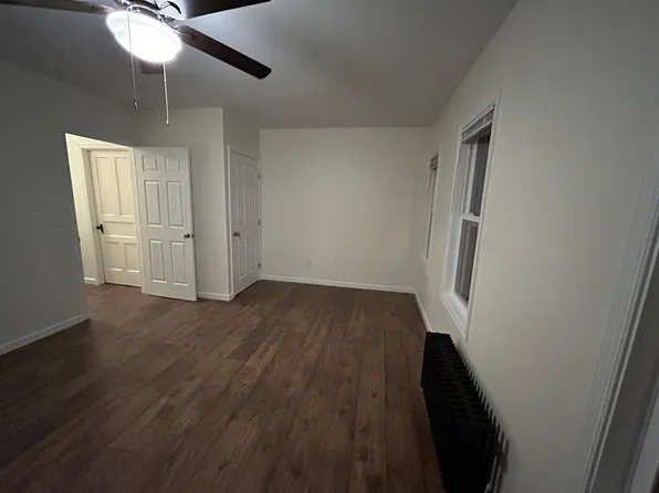 28 E Park St, Nazareth, PA 18064