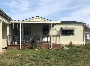 333 Meadow Ln, Eagle Pt, OR 97524