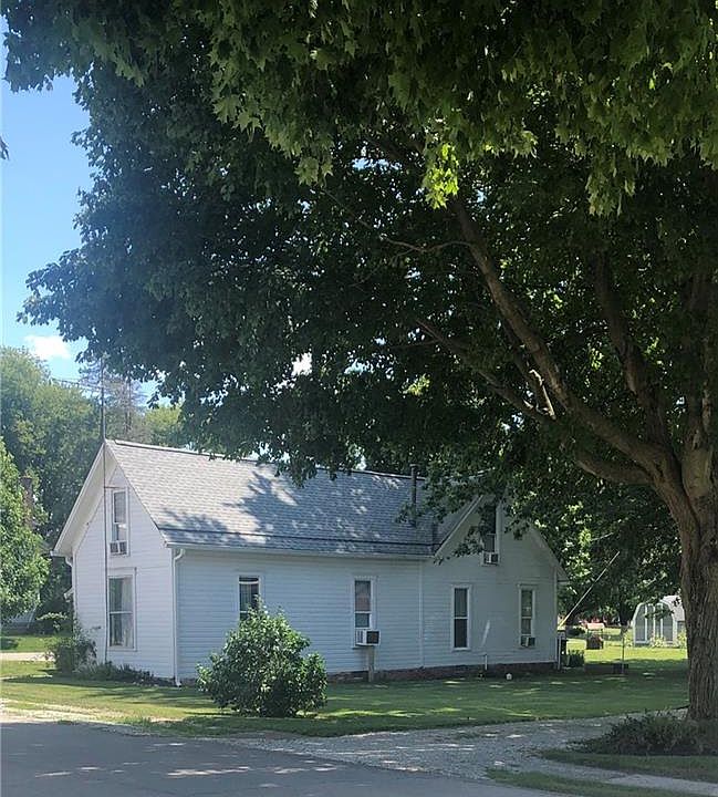 2nd image of 301 S West St