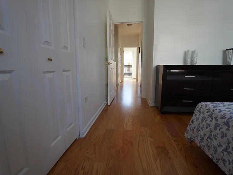 3238 N Kilbourn Ave #13 — Photo 12