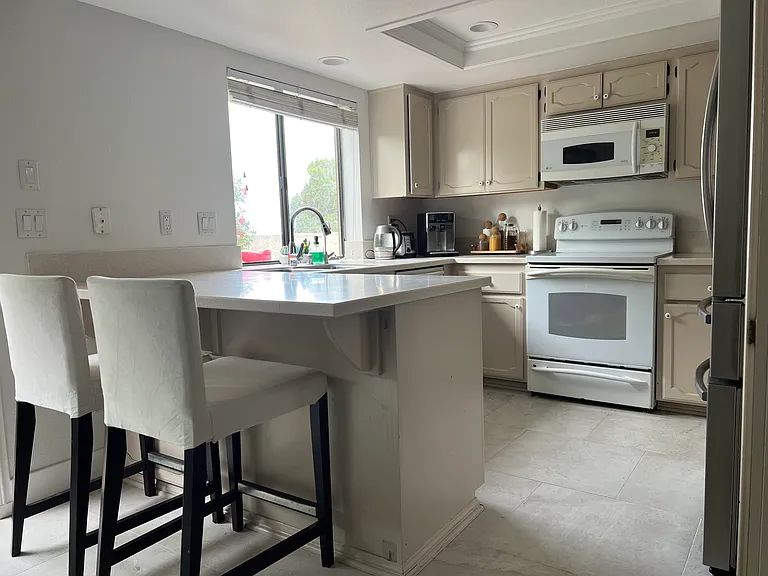 951 Boxwood Ct — Photo 11
