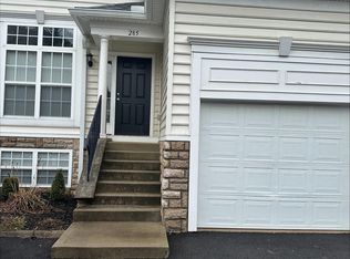 285 Hemlock Ravine Dr, Blacklick, OH