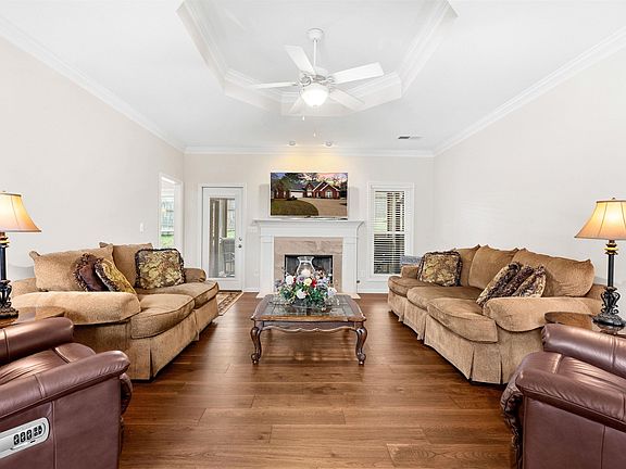 5th image of 29 Monarch Ln