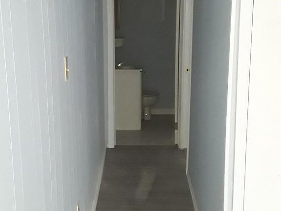 2nd image of 50 42 Nd St APT 4