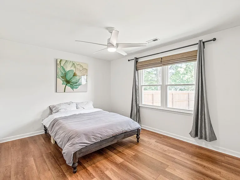 1118 Polk St — Photo 14