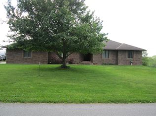 511 S Hemphill St, Crane, MO 65633