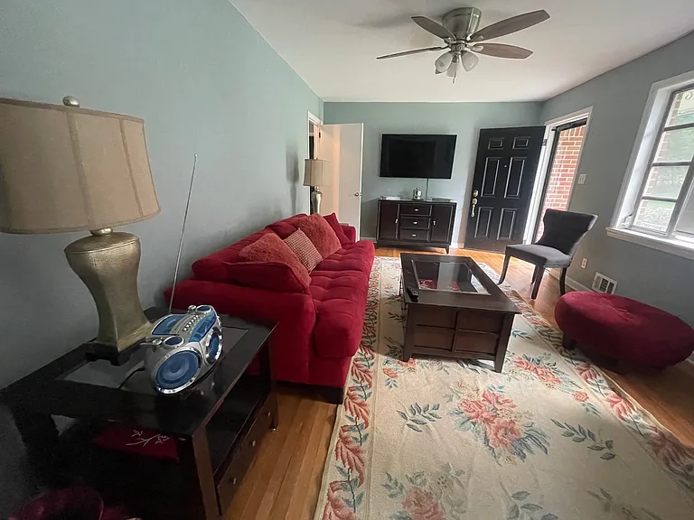 433 Hamilton E Holmes Dr NW — Photo 8