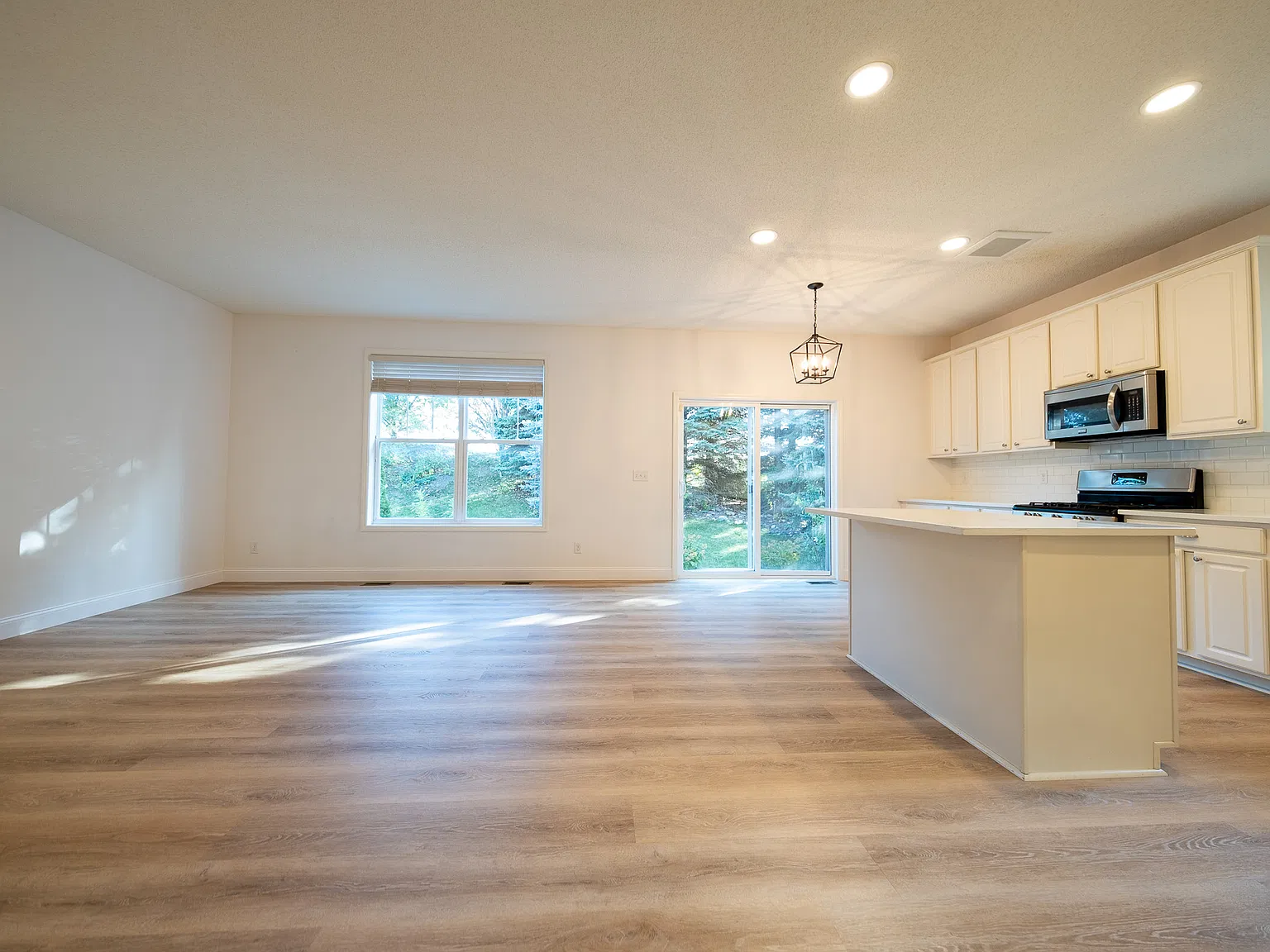 159th Street West, Apple Valley (5014) JP JS1 - 1 — Photo 2