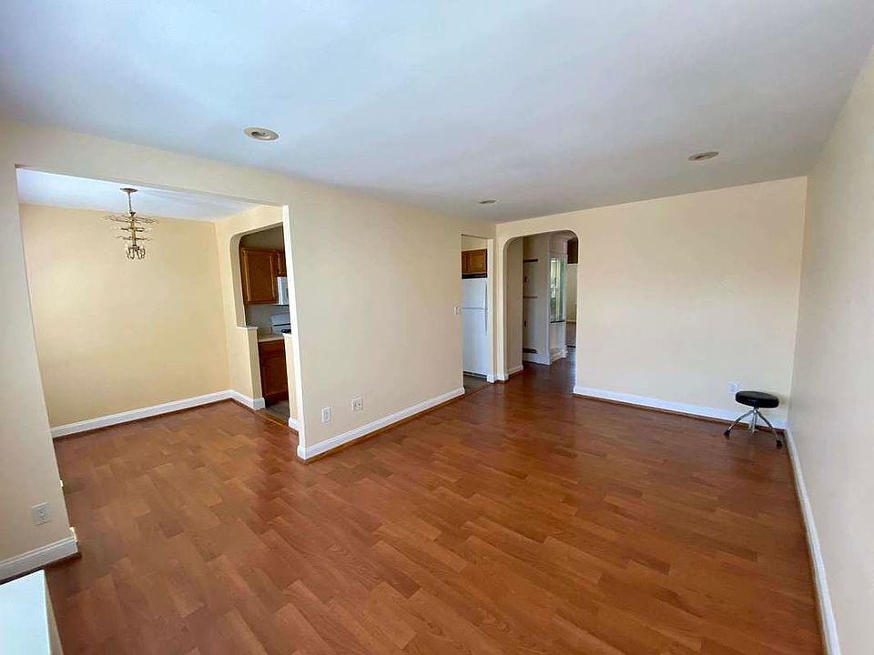 1st image of 21-16 Steinway Ave #3F