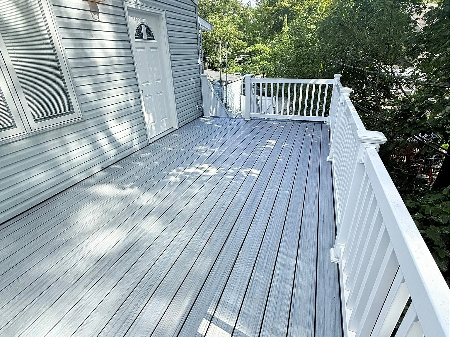 3 bed, 2.0 bath, 1300 sqft, $3,500 — Photo 2