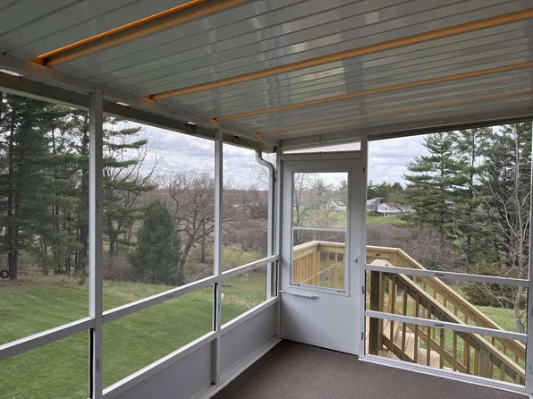 1045 Saddle Ridge, Portage, WI 53901