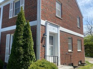 229 W Pacemont Rd, Columbus, OH 43202