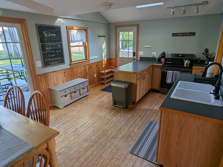 18 Chamberlain Ct — Photo 12