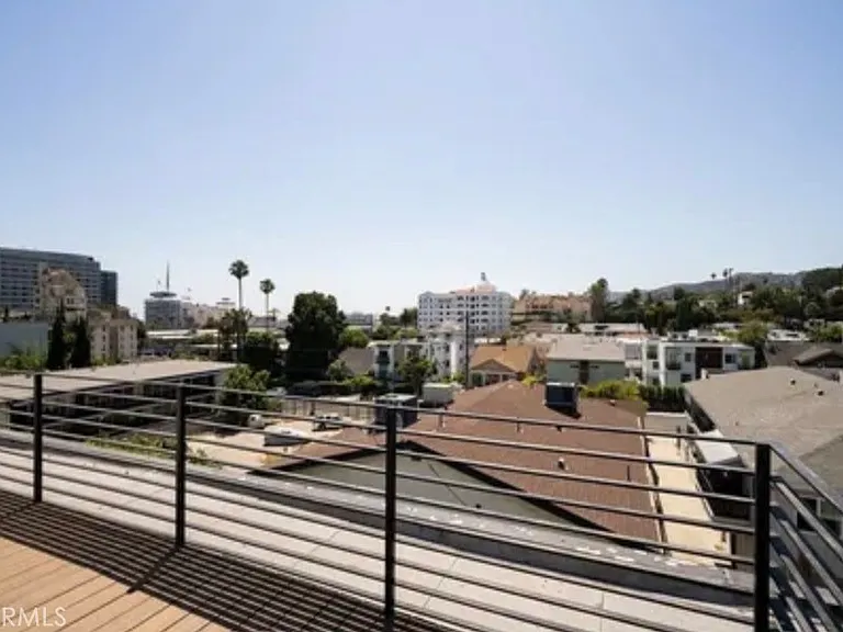 1943 Carmen Ave #1945 — Photo 17