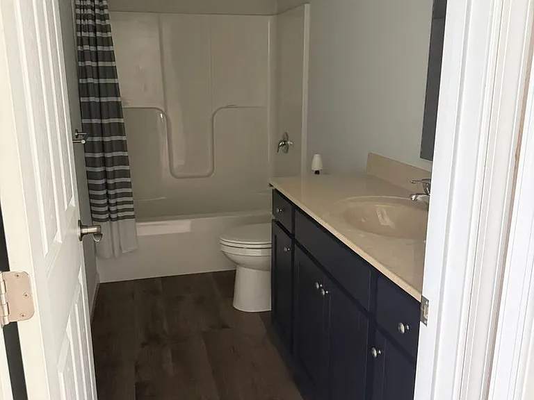 138 Delano Dr — Photo 24