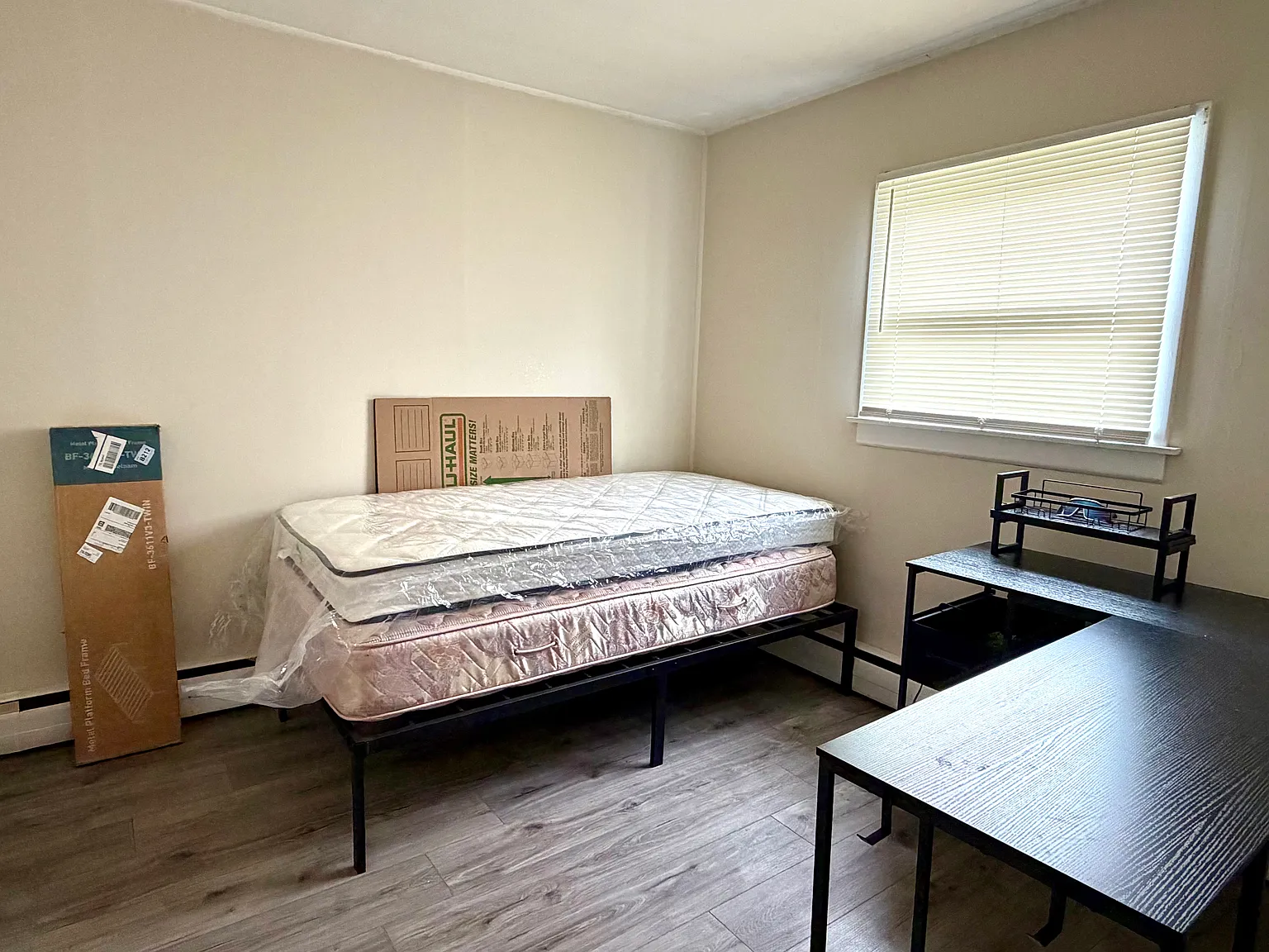 3 bed, 996 sqft, $3,400 — Photo 4