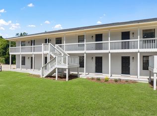 216 Broadmoor Ln, Pensacola, FL 32507