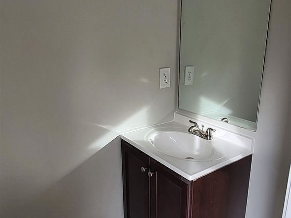 5th image of 2085 Lenoa Ln