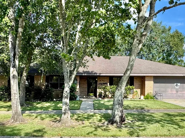 1112 Walnut Dr, Morgan City, LA 70380