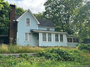 4 Rockwell Rd, Danbury, CT 06811