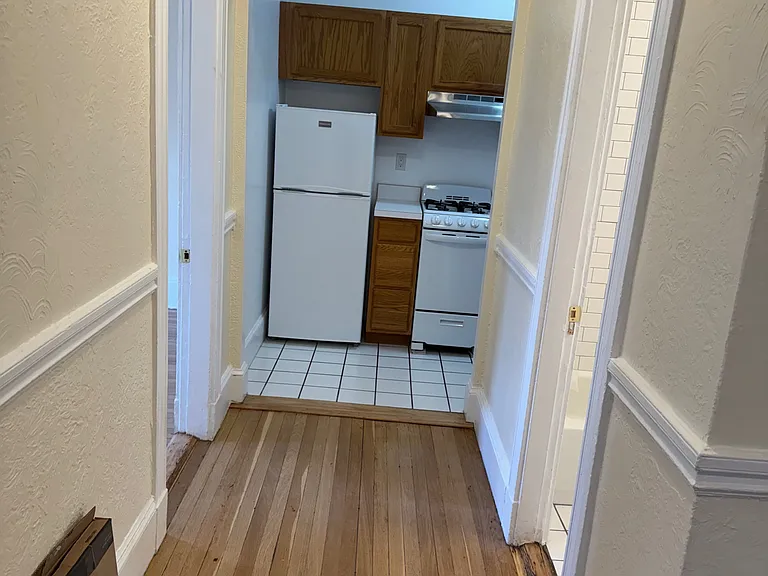 1127 Commonwealth Ave — Photo 5