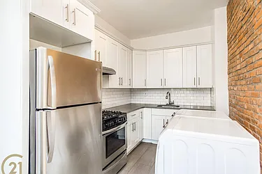 Rented by Century 21 Metropolitan