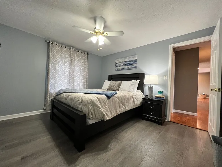 1349 Jennings Ct — Photo 10